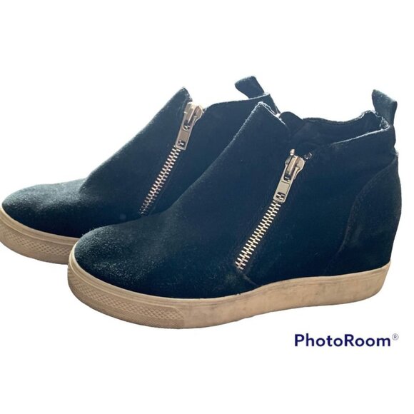 ✌️ 2/$40 ✌️ Black Steve Madden Shoes Ankle Fashion Sneakers sz 6.5 - Picture 2 of 4